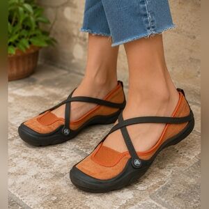 Crocs Women’s Orange Mary Jane Sandals Size 36 Comfort Casual Shoes